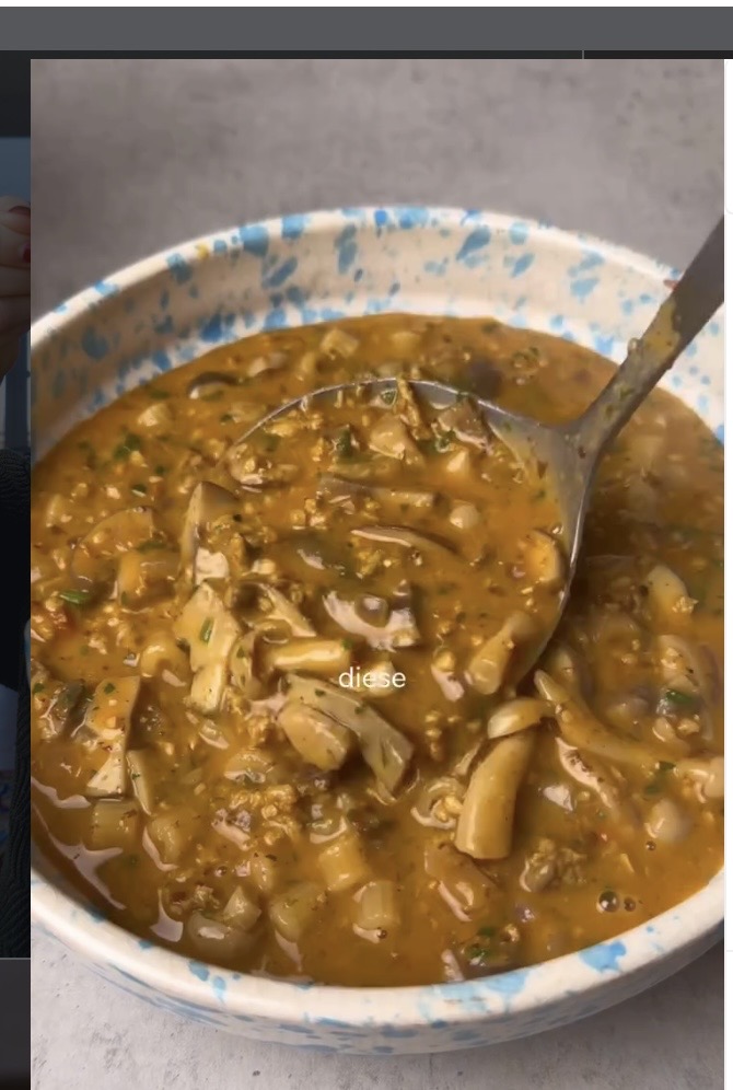 Scharfe Nudelsuppe
